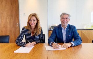 Firma de acuerdo de colaboración de EJE&CON y Fundación Másfamilia