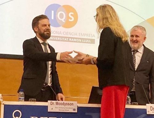 Daniela Freund, socia de EJE&CON, reconocida como miembro honorífico de Beta Gamma Sigma