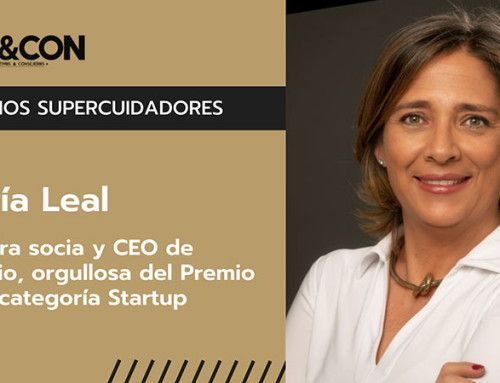 María Leal, socia de EJE&CON y CEO de Plennio, orgullosa de recibir el Premio Supercuidadores en la categoría de Startup